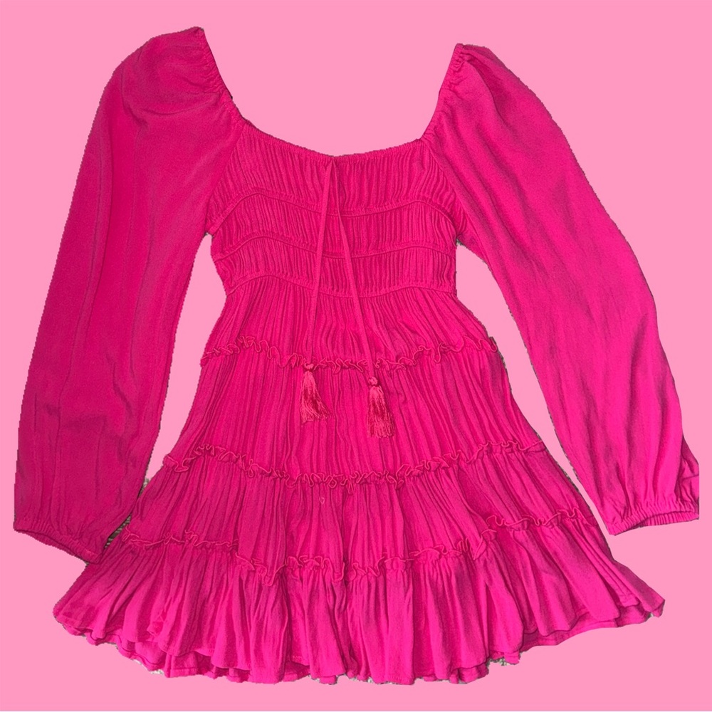 NEW W/ TAGS! Chelsea & Violet Pink Long Sleeve Dress